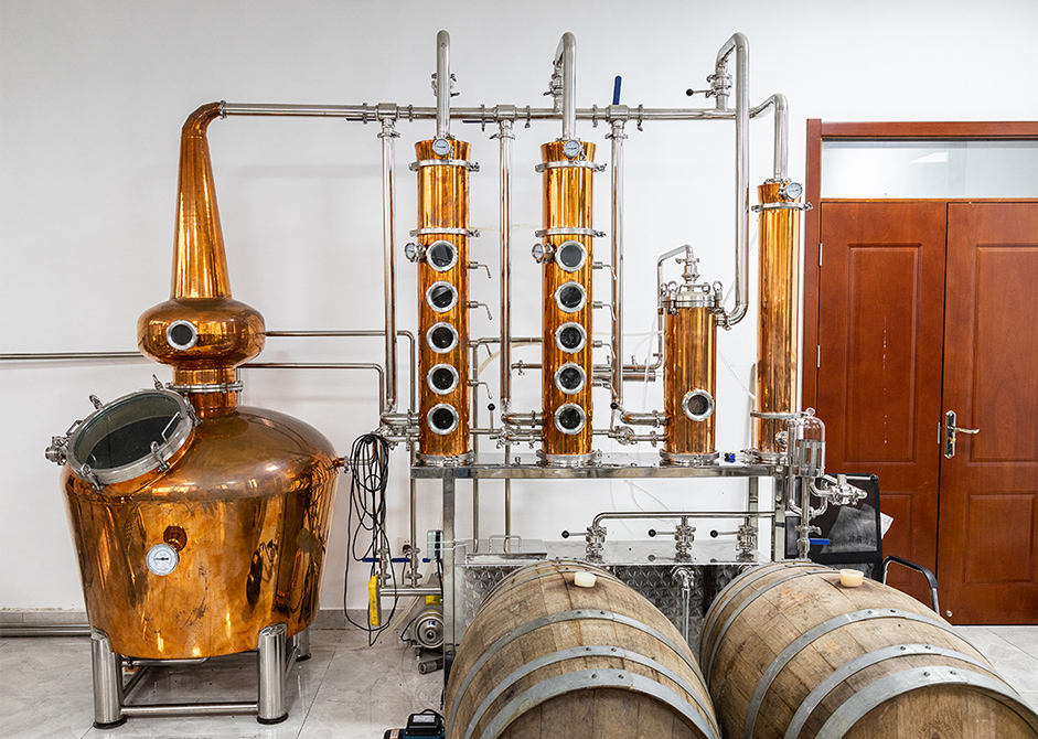 Distillation equipment