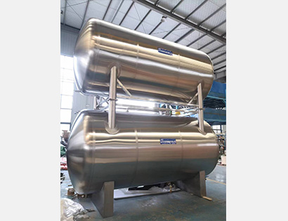 2000L horizontal sake can with oval side manhole opening